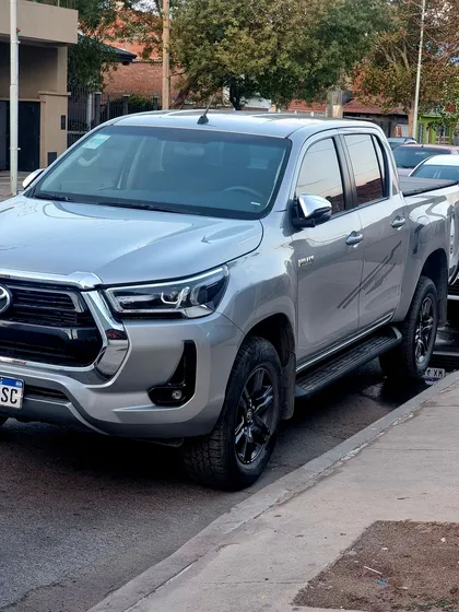 Toyota Hilux Pick-up 2.8 Cd Srv 204cv 4x2 At