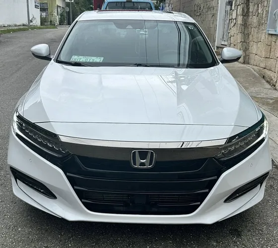 Honda Accord 2.0 Touring At