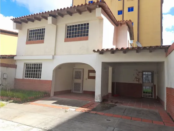 Th En El Conj. Resid. Canaguaima - Juanico Ve02-2054ze-jvel