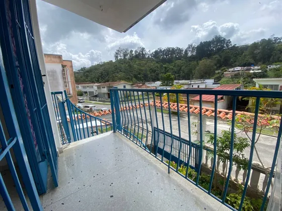 Alquiler De Anexo, Urb. Los Castores- San Antonio De Los Altos.