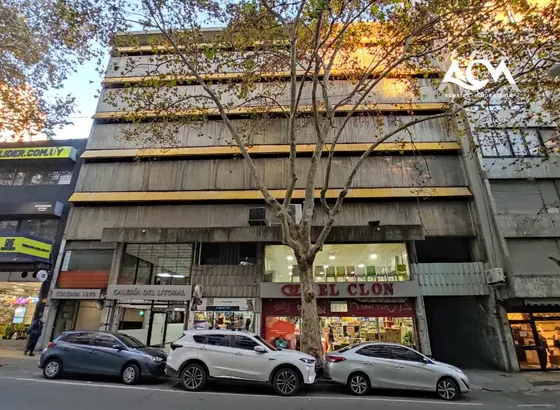Cochera Centro Colonia Y Yi Vigilancia 24 Hs
