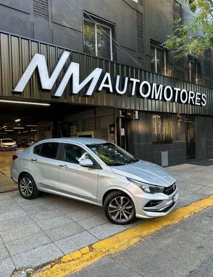 Fiat Cronos 1.8 16v Precision