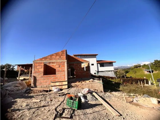 Casa Campestre En Venta En La Vereda Campo Alegre ~ Carmen De Víboral.