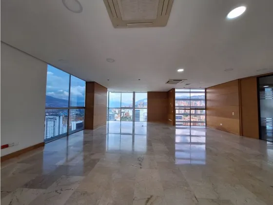 Arriendo Oficina Poblado, Zona Centro Comercial Oviedo