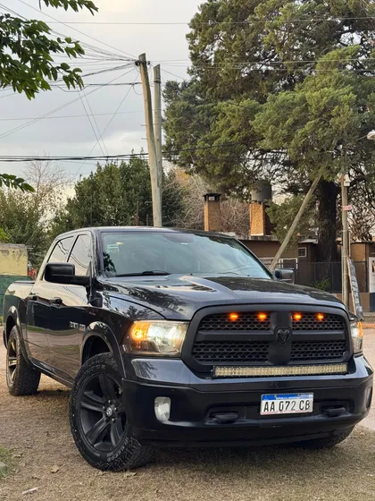 Ram 1500 5.7 Laramie Atx V8