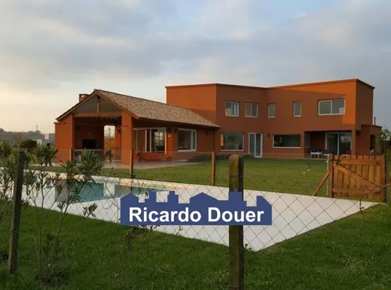 Casa  En Alquiler En El Cantón, Escobar, G.b.a. Zona Norte