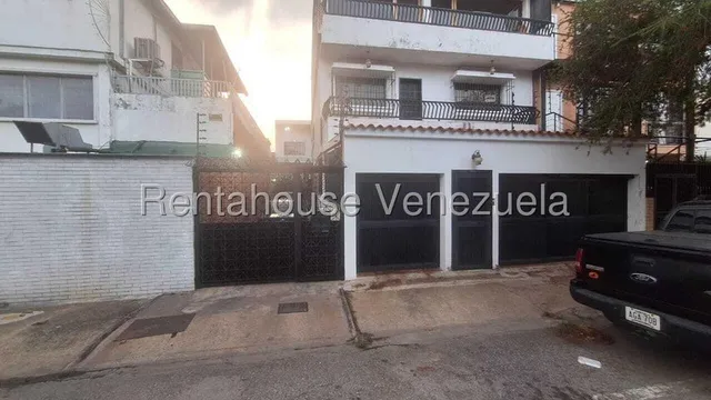 Casa En Venta,la California Norte Mls #25-21451 Sc