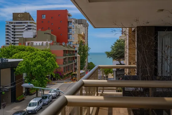 Departamento Alta Gama Alquiler Temporal Playa Grande Luxury 6 Personas Alem 