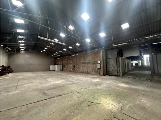 Se Alquila Bodega Almacenamiemto E Industrial Bajo Impacto