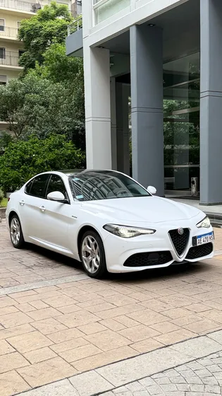 Alfa Romeo Giulia 2.0 280cv Veloce