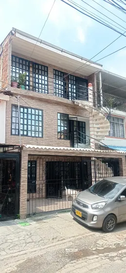 Vendo Casa En El Barrio Prados Del Oriente