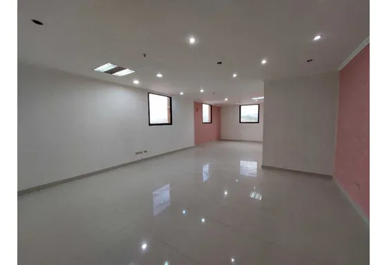 Oficina En Alquiler 41 M2 Torre Sindoni, Maracay, Aragua