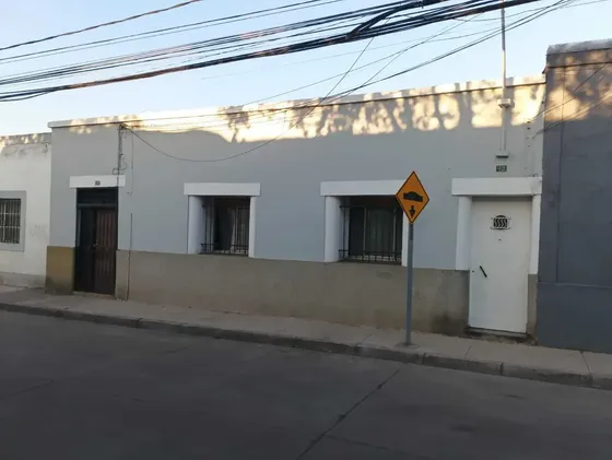 Venta Casa 5hab 2ba Independencia