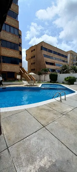 Jp Vende Apartamento En Tucacas Conj. Atlantis Palace