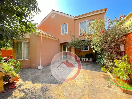 Casa En Venta 5 Dormitorios, Cerca Colegio Manquecura