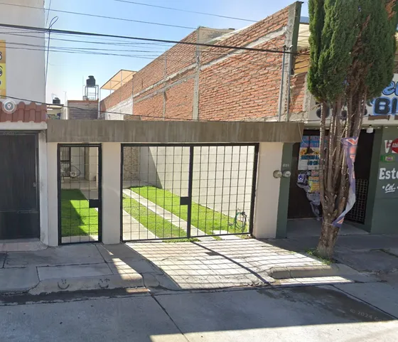 Casa En Federico Loyola  Frdz.ma