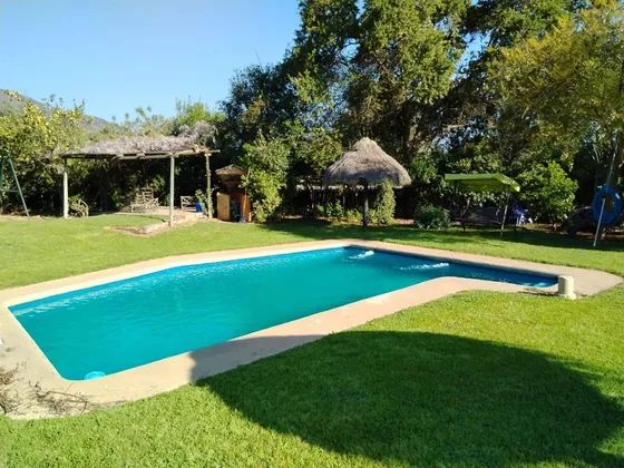 Casa En Venta De 5 Dorm. En Olmué