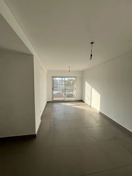 Departamento  En Venta De 3 Ambientes Con Cochera  En Villa Del Parque  Amenities Oportunidad