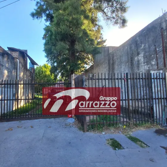 Casa En Alquiler En González Catán