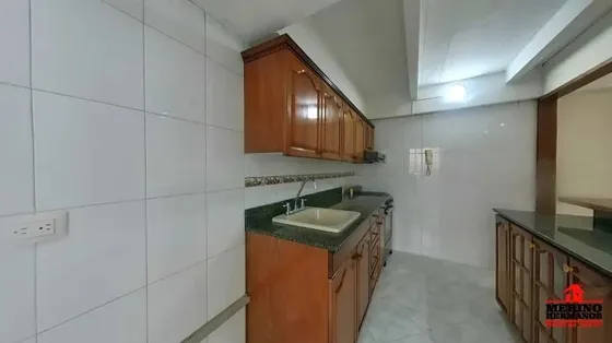 Apartamento En Arriendo En Loma De Los Bernal. Cod A6065