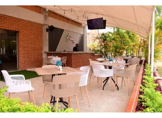 Local En La Av. Alirio Ugarte Pelayo Al02-2211st-icar