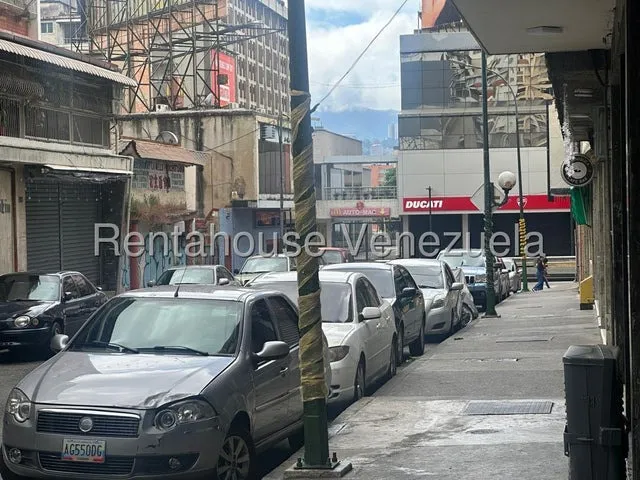 Local Comercial En Venta Chacao Calle Bolivar Dm 25-12263