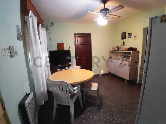 Venta De Casa De 4 Ambientes En Gral. Rodriguez