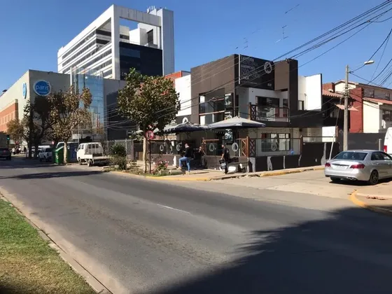 Local Comercial 15 Norte Casi Esquina Libertad . Viña