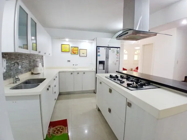 Casa De 2 Niveles En Venta Ubicada En La Urbanizacion Trigal Sur Valencia. St