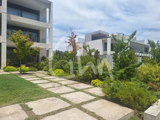 Departamento En Arriendo En Los Dominicos, Las Condes