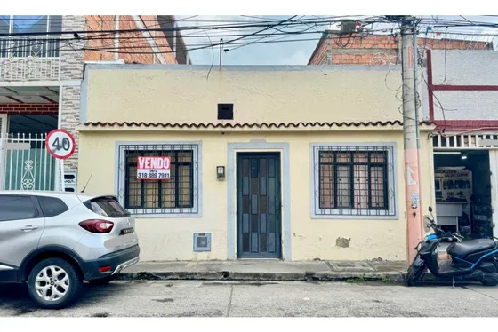 Casa De Una Planta En Venta - Barrio Santa Rita Palmira Valle Colombia