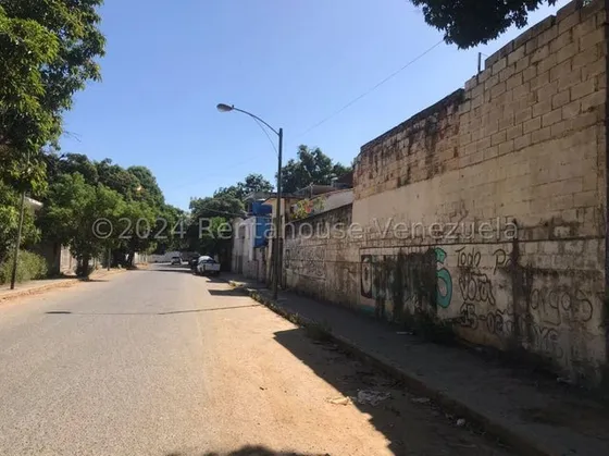 Alquiler De Terreno En Caraballeda Caribe