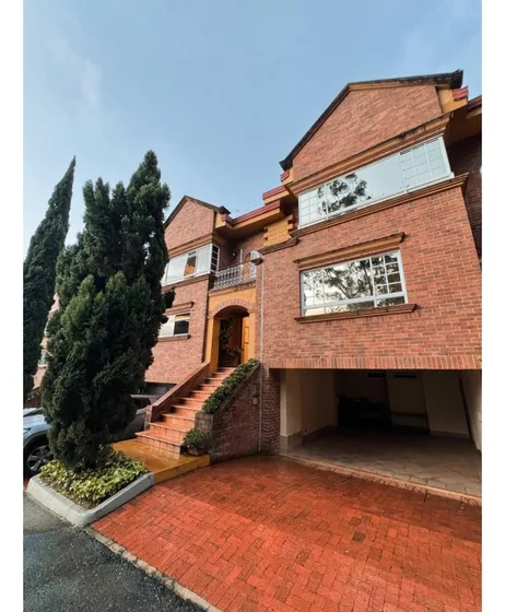 Venta De Casa Loma Del Escobero, Envigado.