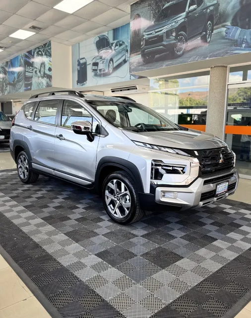 Mitsubishi Xpander Cross