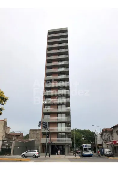 Departamento En  Venta En Olivos, A Estrenar Con Cochera Fija