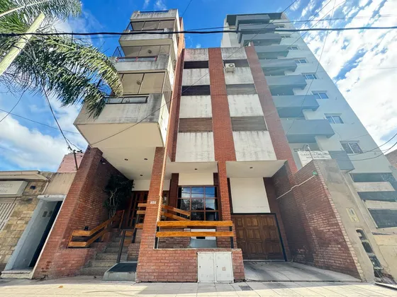Departamento 3 Amb Con Cochera Lanus , Apto Crédito