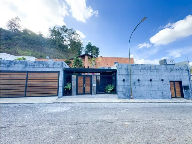 Vendo Casa En La Lagunita Amoblada Y Moderna 