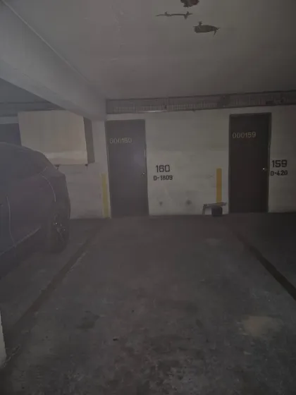 Comodo Y Seguro Estacionamiento Bajo 