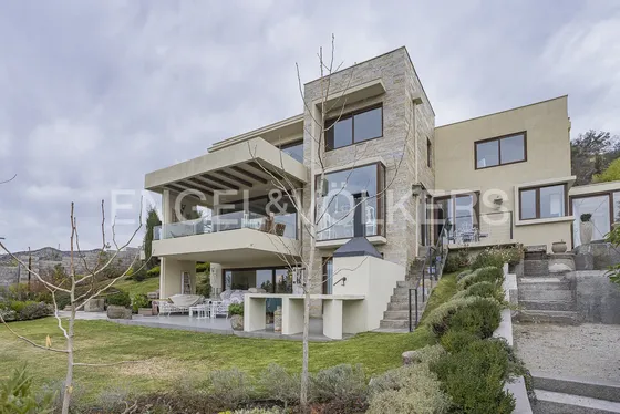 Excelente Casa Mediterránea Los Litres
