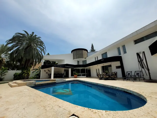 Vendo Hermosa Villa En El Cr Las Villas De Lechería 