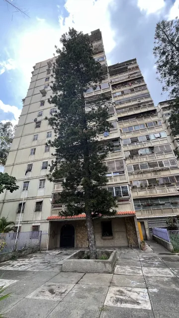 Apartamento En Coche De 73m2 Precio Negociable 