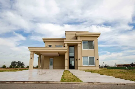 Venta Casa Fondo A La Laguna La Providenciacanning
