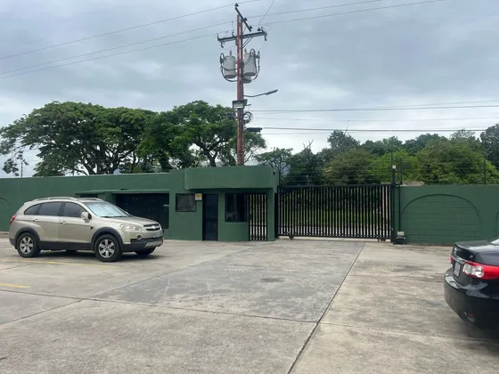 Grey Zuloaga Y Javier Philip Inzitu Realtors  Venden Apartovilla En Residencias Villa Cristal Carabobo Venezuela