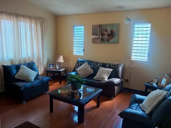 Casa En Venta Los Naranjos Acarigua - #24-27093 Iv Rah (1)