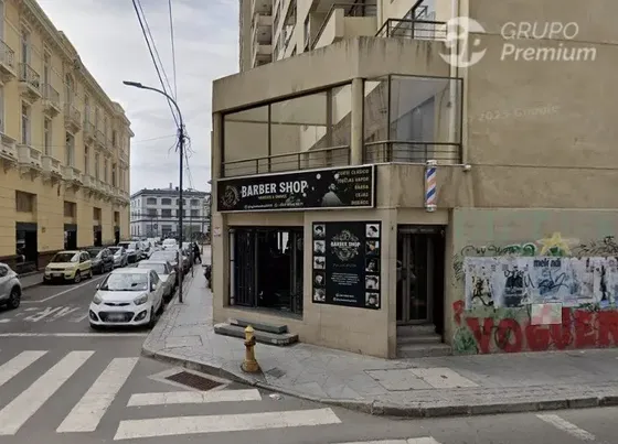 Excelente Local Comercial En Venta En Valparaíso