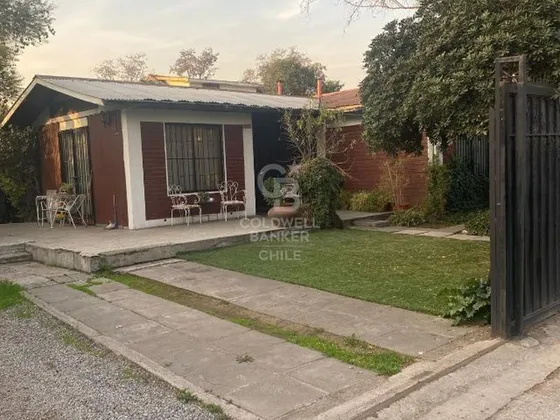 Gran Terreno Y Casa En La Reina