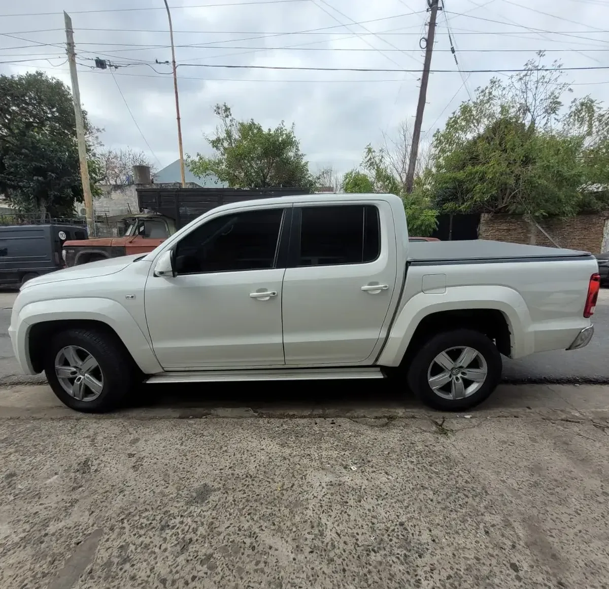 Volkswagen Amarok 2.0 CD TDI 180 HP 4x4 Highline Pack Automatic Transmission