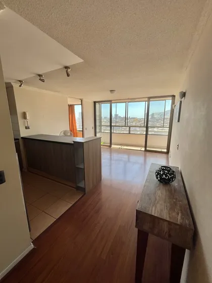 Moderno Departamento A Una Cuadra De Playa Cavancha.