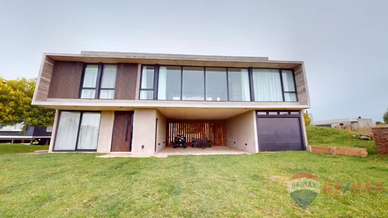 Venta Casa Costa Esmeralda Residencial 2