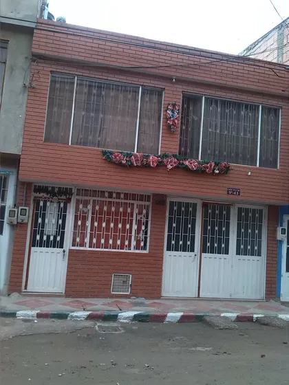 Casa De 2 Pisos En Soacha, Villa Sofía